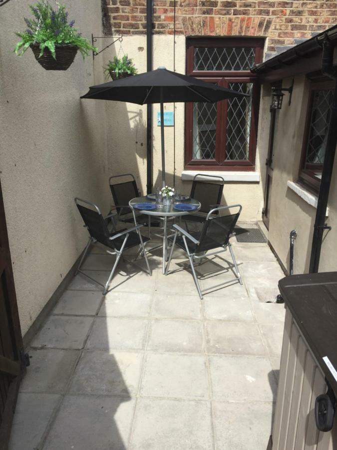 פילי Browns Holiday Cottage מראה חיצוני תמונה