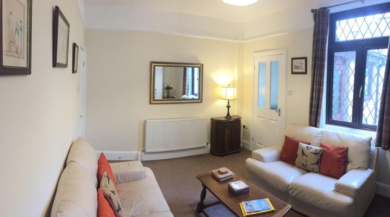 פילי Browns Holiday Cottage מראה חיצוני תמונה