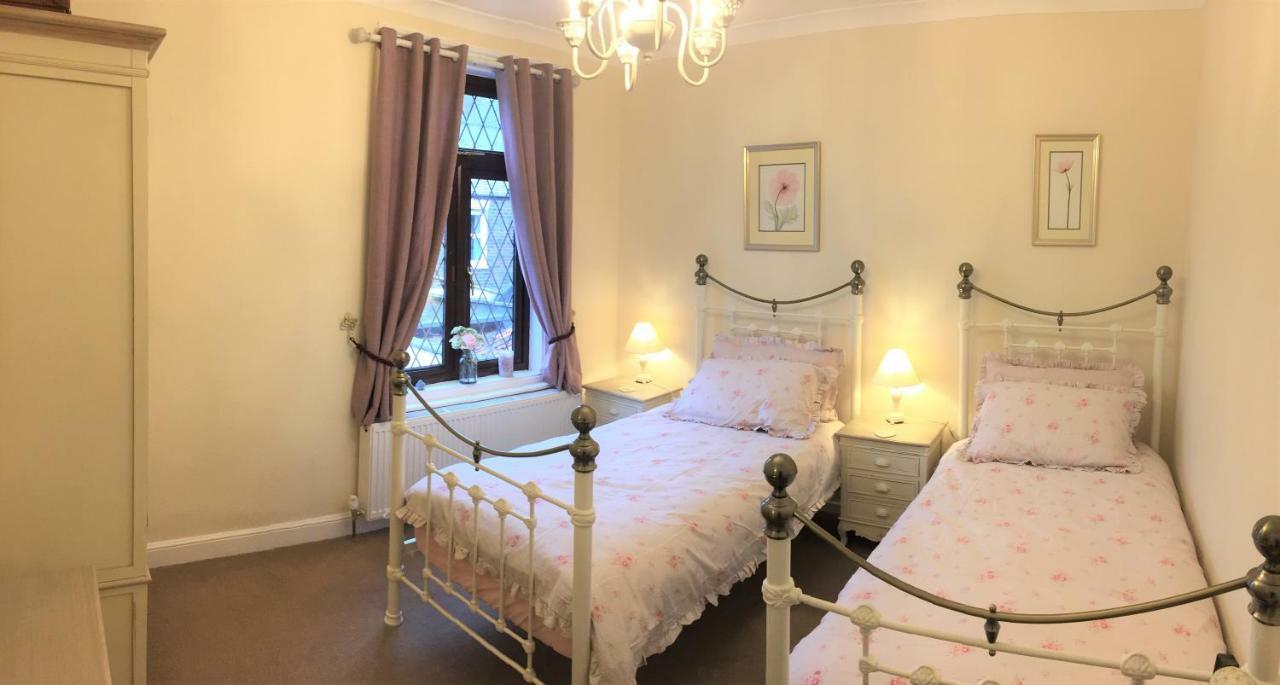 פילי Browns Holiday Cottage מראה חיצוני תמונה
