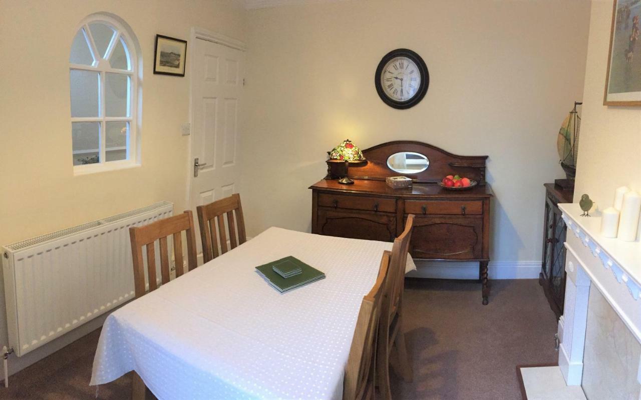 פילי Browns Holiday Cottage מראה חיצוני תמונה