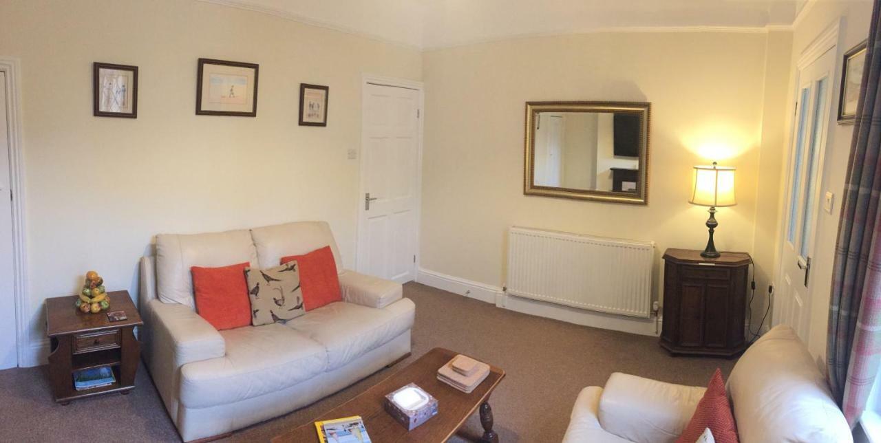 פילי Browns Holiday Cottage מראה חיצוני תמונה