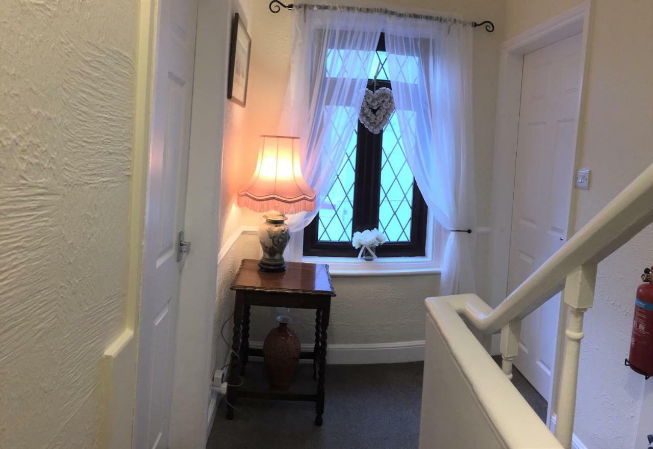 פילי Browns Holiday Cottage מראה חיצוני תמונה